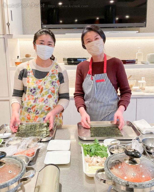 海鮮チゲを仕込みながら、キㇺクイ♪を作ります♪